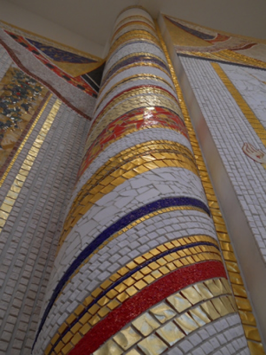 Colonna centrale.jpg